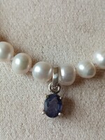 Tenyésztett édesvízi gyöngy nyaklánc 925 ezüst iolit medállal