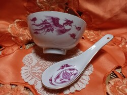 Tajwani rizses tál,  pudingos tál  kanállal