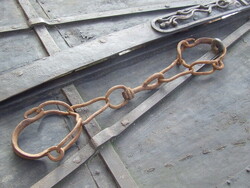 Régi lószerszám béklyó