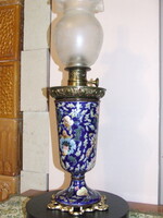 Zsolnay majolika petróleumlámpa az őskorból