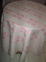 Gyönyörű mályva színű szőttes terítő