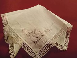 Régi, csipkés díszzsebkendő