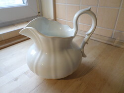 Antik fehér porcelán kiöntő kancsó mosdókancsó