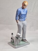 Ritka Izsépy nagy méretű lány foxi kutyával talapzaton álló kerámia figura hibátlan állapotban 23 cm