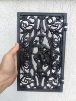 Öntöttvas ritkaság dohányzó Indiàn àttört mintàval. Figurális szobor dekoráció film színház kellék