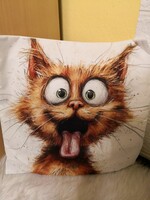 Bolond cicás párna, levehető cipzáros huzattal, 45x45cm