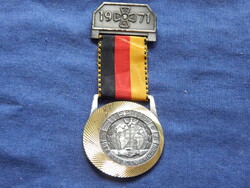1971.2.Int. Volks-u.Versehrten-Marsch BDKK Wasseralfingen der Welt den Frieden-német medál szalaggal