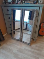 Régi ablak pár tükörrel