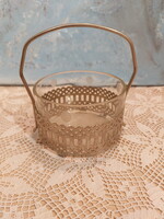 Fém kosár, metszett üveg betéttel, cukortrató vagy bon bon kínáló