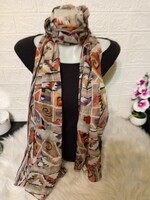 Geometrikus és absztrakt mintázattal, semleges földszínekkel, 180x50cm.