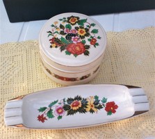 Angol-Magyar 1:1, bonbonier és hamutál azonos mintával