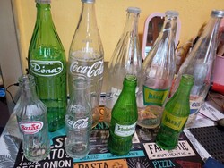 ,sok retro üvegek Coca-Cola stb mától liciten .Több száz Aukció és Akció