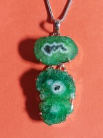 925-ös sterling ezüst foglalatu atalmas zöld napelemes kvarc kristaly medál 7x3cm fonott láncon 50cm