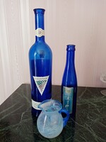 3 db türkízkék üveg:     2 palack és 1  muránói fátyol üveg  kis kancsó / kiöntő