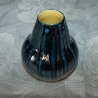 Tófej kerámia kisváza – Hibátlan állapotban,fémesen csillogó mázzal és függőleges, kék lefolyással