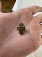 Világháborús Nemzetvédelmi kereszt Gomblyuk jelvény Horthy korszak!