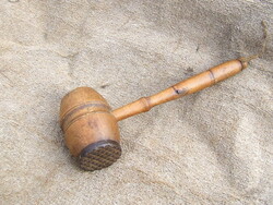 Régi konyhai eszköz húskloffoló