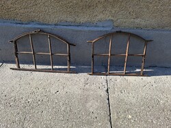 Antik kovácsoltvas ablak