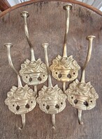 5 db nagyméretű réz  rózsakosaras réz akasztó , fogas , ruhatartó