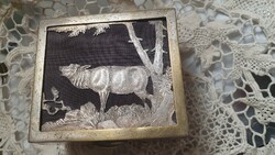 Antik ezüstözött ARGENTOR jelzés (BŐGŐ SZARVAS )  DOMBOR figurális  -életkép -patinás állapot ,szép!