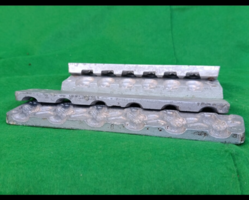 Retro kakasos, és nyulas cukor ,és csokoládé  nyalóka fém  öntőforma 1950 évekből