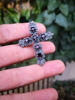 Gyönyörű gránát köves ezüst kereszt medál