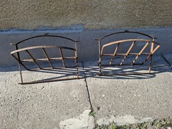 Antik kovácsoltvas ablak