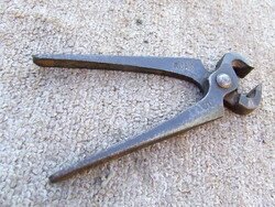 Régi szerszám AJAX harapófogó