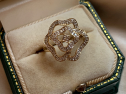 Kiváló minőségű gyémántgyűrű 14 karátos arany.Igazolással