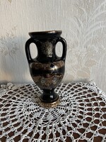 Görög fekete váza arany díszítéssel