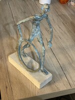 Szőke János “Boy with ring” Fiú karikával figurális bronz szobor 30cm