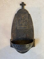 Fali szenteltvíztartó. Vélhetően rézötvözetből. 1900-as évek eleje.Mérete. 20x12 cm