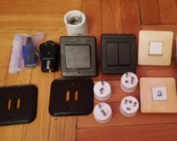 Elektromos, bakelit, kerámia konnektorok, villanykapcsolók, dugaljak