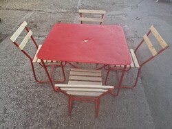 Retro csővázas kerti garnitúra régi vendéglátós szett régi szánkotalpas szék kerti asztal