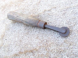 Régi kovácsolt eszköz szerszám