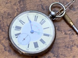 Nagyméretű ezüst tokos kulcsos zsebóra 58 mm.