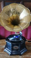 Örök klasszikus működőképes tölcséres gramofon
