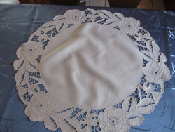 Kerek riselt terítő