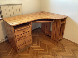Tömör fenyő íróasztal