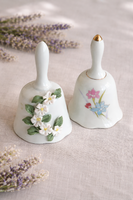 Porcelán csengő pár – virág díszítésű dekor csengők