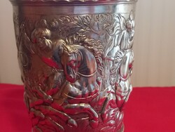 Neobarokk Ezüst billikom (lovasok oroszlánvadászatát ábrázolja) tanúsítvánnyal!!