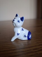 Porcelán kicsi cica, macska. 5,1 cm. Hibátlan.