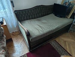 Neobarokk stílusú, nyitható franciaágyas kanapé eladó