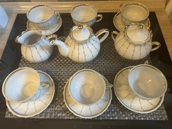 Elegáns Dobrusi porcelán teás/ készlet – 24 karátos aranyozással ​Eladó a képeken látható,