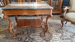 Antik metszett üveglapos szalonasztal az 1920-as évekből