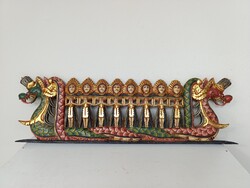 Antik buddhista sárkányhajó dombormű faragott festett fa szobor kép Buddha Thaiföld 833 6521