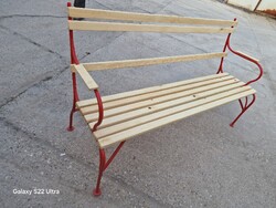 Antik kerti pad régi polgári kerti pad csővázas kertipad thonett vas pad felujitott pad kültéri