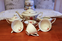 Haas & Czjzek Chodau 4 személyes, teás készlet, csontszínű elegáns darabok.