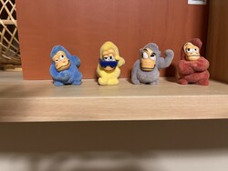 Plüss Kinder majom figura egyben