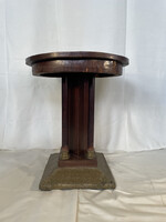 Artdeco körasztal réz díszítéssel